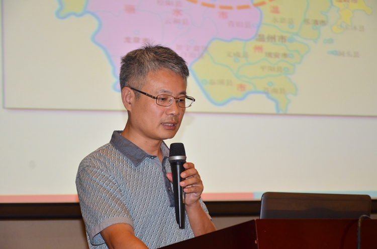9浙江省金华市社保局邵宁军副局长总结并分享了金华市近年来在医保支付方式改革方面的成功经验，并详细介绍了金华市在管理中的“点数法”.JPG