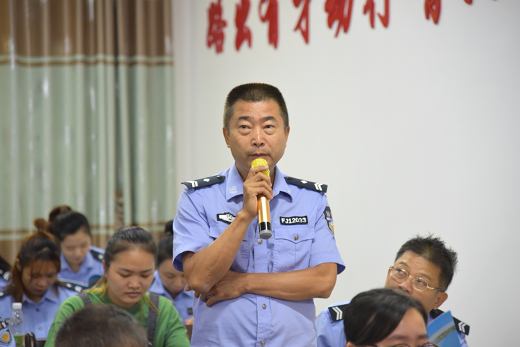 10现场提问.JPG