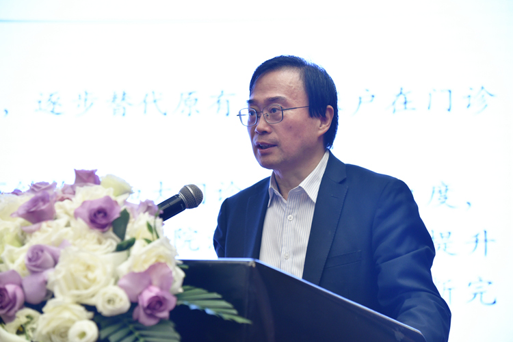 2中国社会保障学会副会长、浙江大学国家制度研究院副院长金维刚.JPG